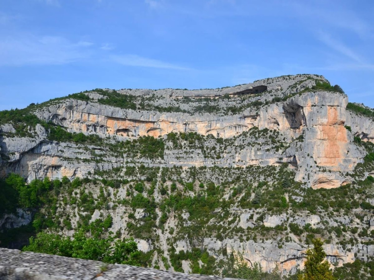 La beauté du Lubéron et les somptueuses gorges de la&nbsp;Nesque